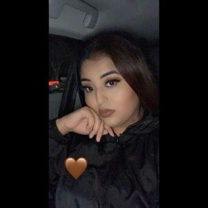 Meet your Posher, Fabiola yahaira